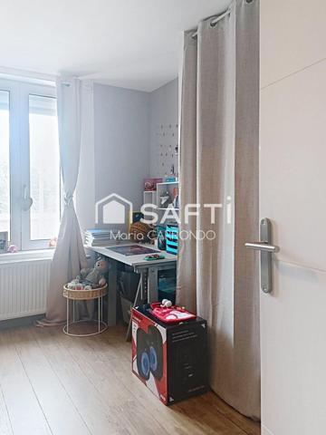 MAGNIFIQUE MAISON ATYPIQUE DE 4 CHAMBRES RUE PRISEE