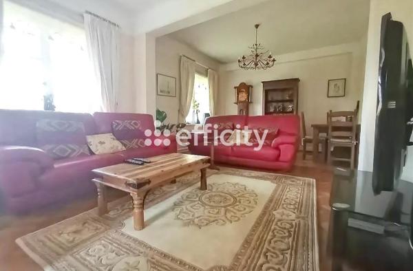 Maison 6 pièces - 171 m² Exclusivité efficity