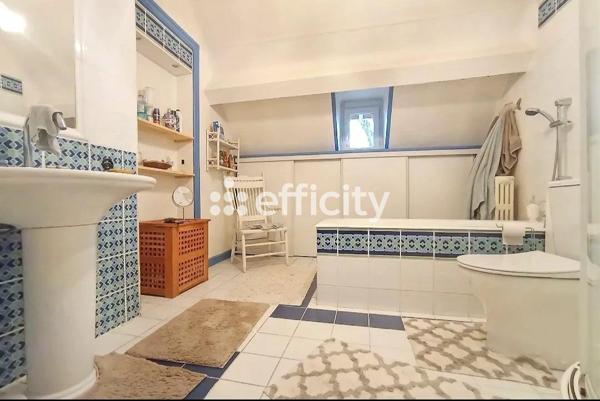 Maison 6 pièces - 171 m² Exclusivité efficity