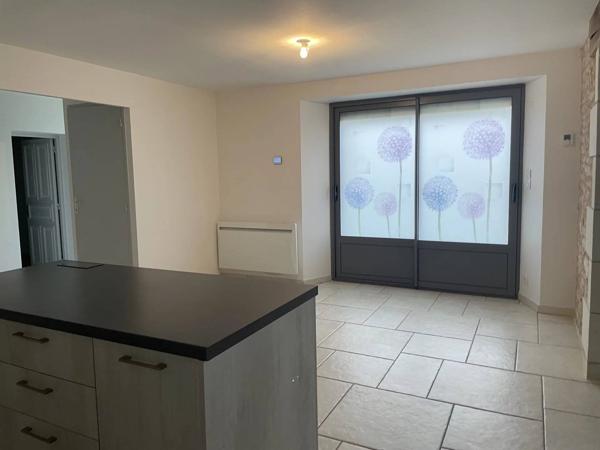 A LOUER - Jolie et spacieuse maison en pierre de 147 m²
