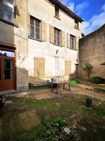 Superbe demeure de caractère à Loudun, 7 pièces, 188 m²