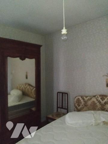 A vendre à Tinchebray-Bocage un pavillon mitoyen d'un côté.