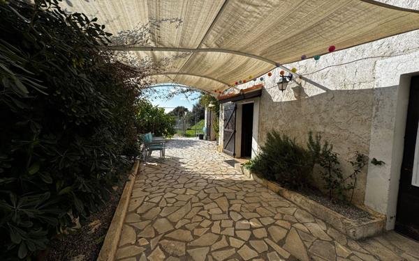 Maison à vendre    3 pièces • 103 m2 Carros