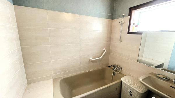 Maison plain pied 3 chambres proche centre-ville