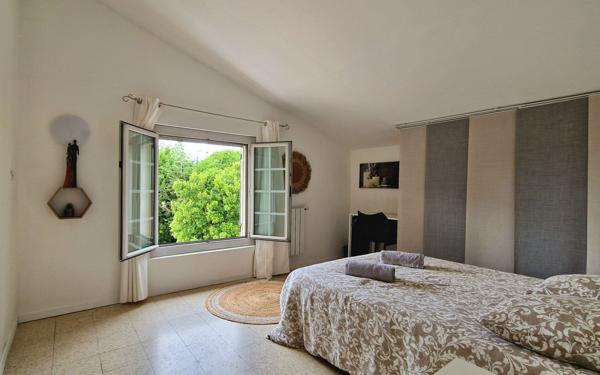 Maison à vendre    6 pièces •  Saint-Georges-d'Orques