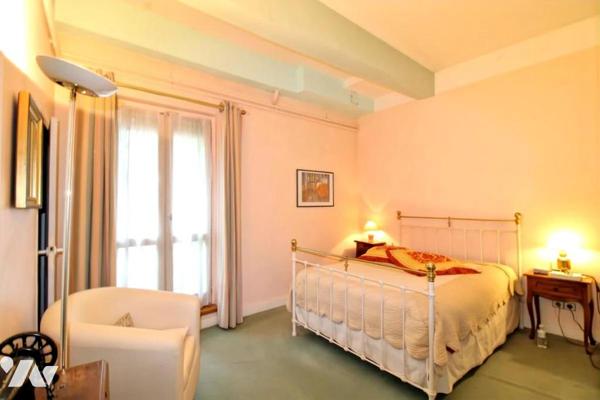 Appartement 6 pièces + C au cachet de l'ancien situé au cœur du centre ville