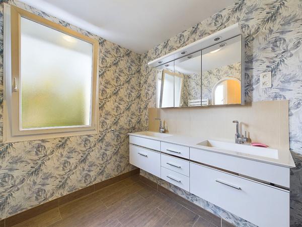 Maison Malissard 7 pièces 205 M2