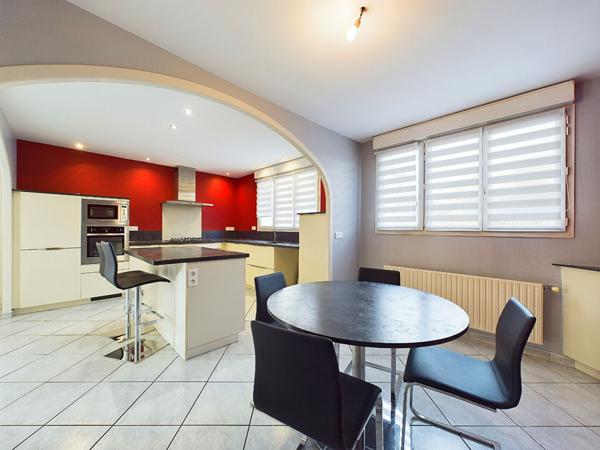 Maison Malissard 7 pièces 205 M2