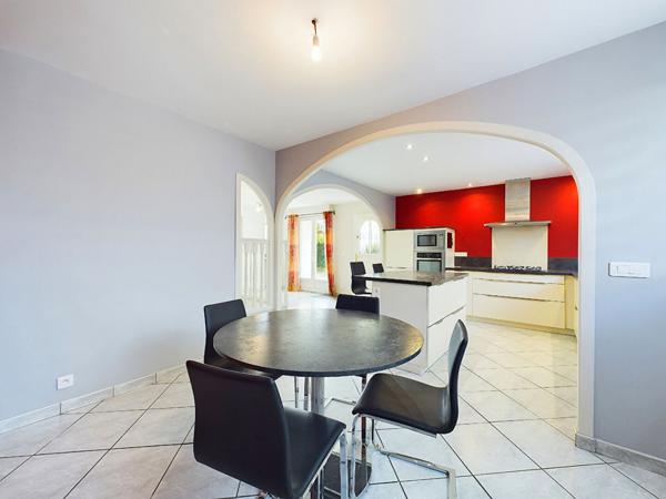 Maison Malissard 7 pièces 205 M2