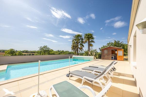 Maison à vendre 613 600 € Chauray 8 p 224 m² DPE B