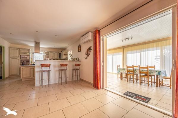 Maison à vendre 613 600 € Chauray 8 p 224 m² DPE B