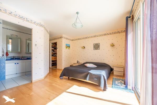 Maison à vendre 613 600 € Chauray 8 p 224 m² DPE B