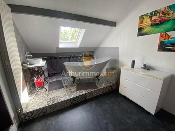 Vente                                                      Maison
                        
                     6 pièces                      112 m2                     à Brie-Comte-Robert