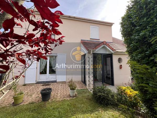 Vente                                                      Maison
                        
                     6 pièces                      112 m2                     à Brie-Comte-Robert