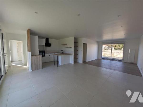 EXCLUSIVITE - LES HERBIERS - Découvrez ce plain-pied refait à neuf en 2025 à proximité immédiat...