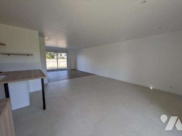 EXCLUSIVITE - LES HERBIERS - Découvrez ce plain-pied refait à neuf en 2025 à proximité immédiat...