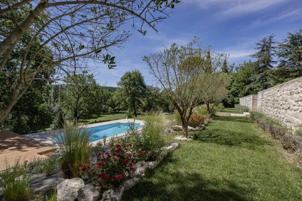 Domaine d’exception avec château rénové, lac, sources et 38 hectares – Proche de Montcuq, Lot (Occitanie)