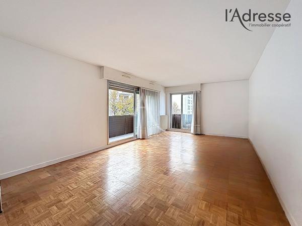 PUTEAUX/Quartier OASIS - Appartement 3 pièces 69 m² cave et parking