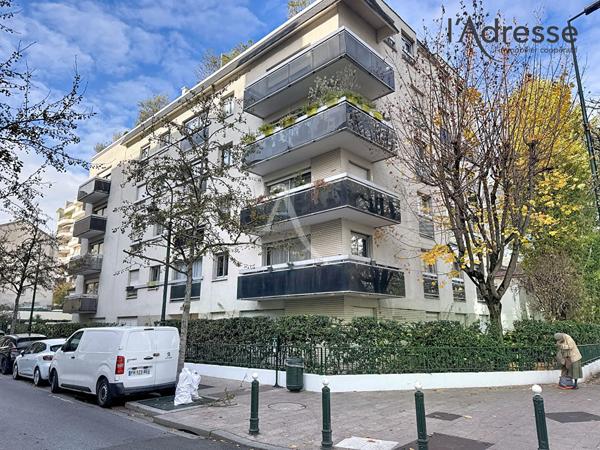 PUTEAUX/Quartier OASIS - Appartement 3 pièces 69 m² cave et parking