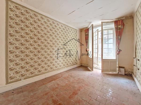 Millau (12100) Ensemble immobilier à réhabiliter - Opportunité investisseurs - Centre-ville de Millau