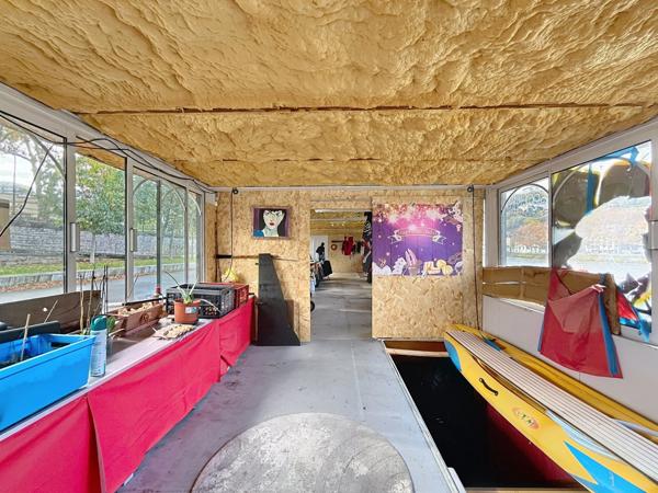 Péniche habitation 204 m² à deux pas de Perrache et du centre ville