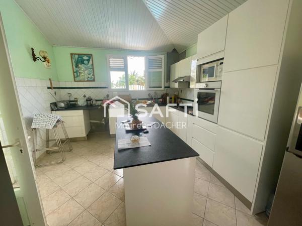 Villa Familiale avec Piscine et Jardin – Le Lamentin