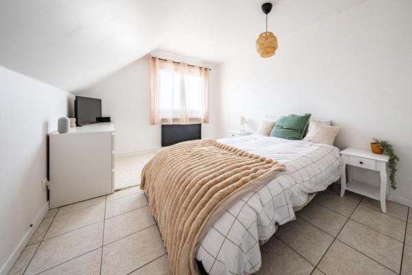 21800 SENNECEY LES DIJON - Maison 170 m², 5/6 chambres, Piscine, Dépendance 180 m² , Terrain 1300 m²