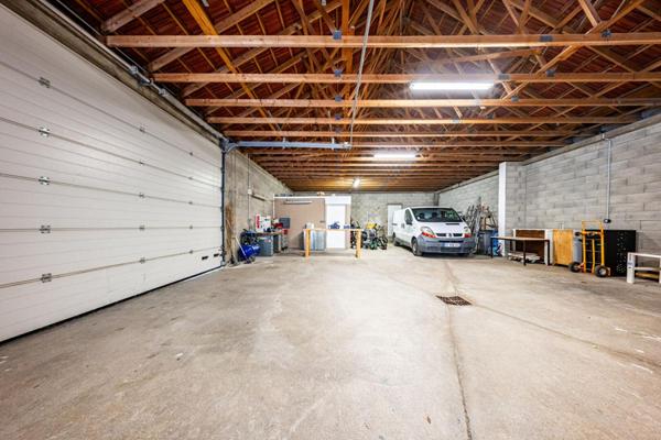 21800 SENNECEY LES DIJON - Maison 170 m², 5/6 chambres, Piscine, Dépendance 180 m² , Terrain 1300 m²