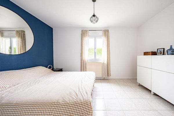 21800 SENNECEY LES DIJON - Maison 170 m², 5/6 chambres, Piscine, Dépendance 180 m² , Terrain 1300 m²