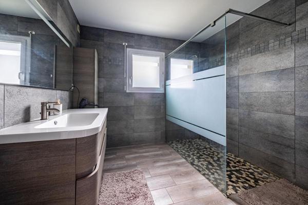 21800 SENNECEY LES DIJON - Maison 170 m², 5/6 chambres, Piscine, Dépendance 180 m² , Terrain 1300 m²