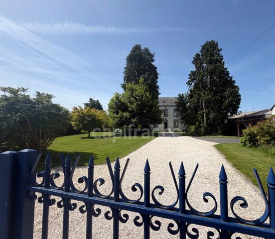 EXCLUSIVITÉ - Maison de maître à vendre 6 pièces (56)