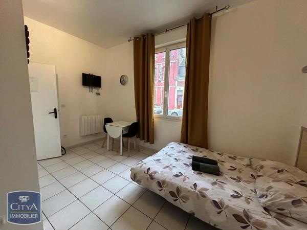Appartement à louer 1 pièce 17m² Saint-Quentin (02100)