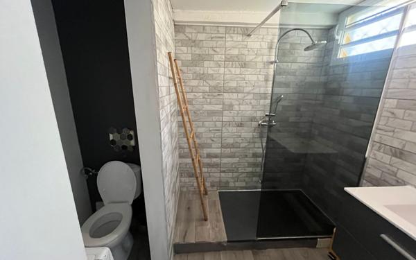 Appartement à vendre    3 pièces •  Le Gosier