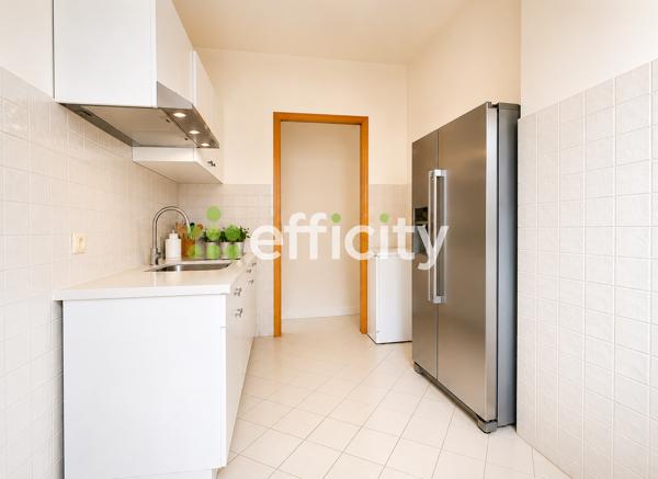 Appartement
         2 pièces
        - 22 m² 177 000 € *