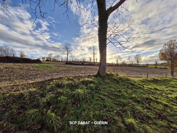 Maison à vendre à Saint-Hilaire-du-Harcouët dans la Manche (50600), ref : 8453