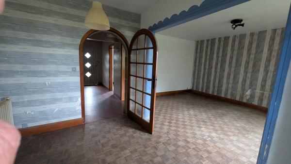 A 5 min de Gourin, Maison type néobretonne sur 2000m2 constructible de terrain