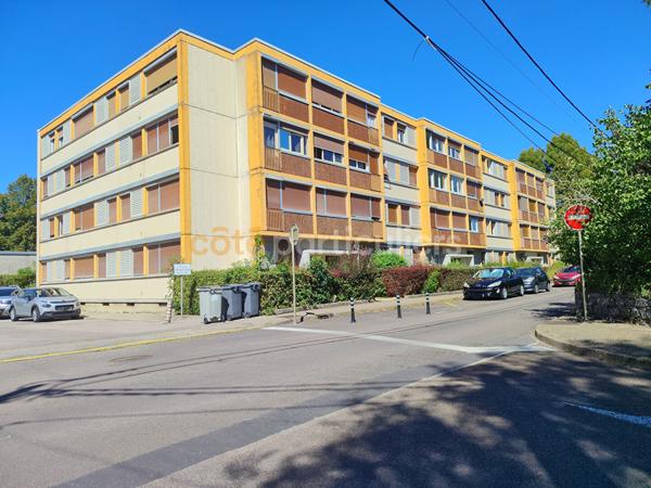 Vente
                Appartement69,31 m² - 3 Pièces -
                    DOLE (39100)