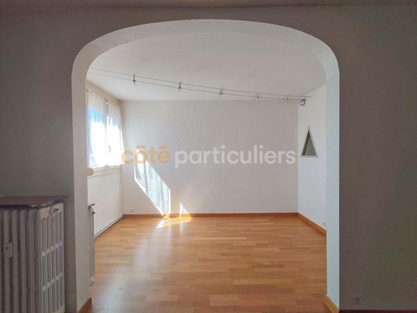 Vente
                Appartement69,31 m² - 3 Pièces -
                    DOLE (39100)