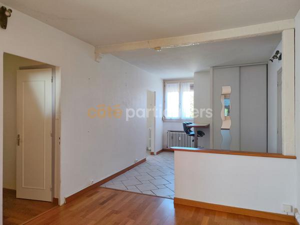 Vente
                Appartement69,31 m² - 3 Pièces -
                    DOLE (39100)