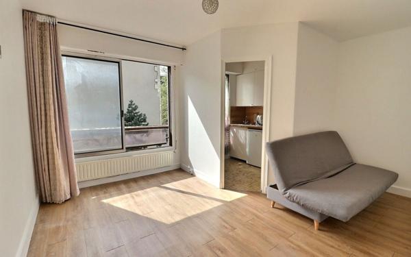 Appartement à vendre    2 pièces • 24,15 m2 Paris 19