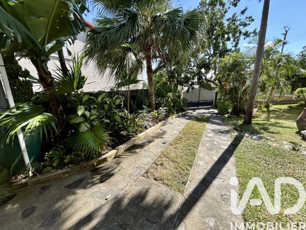 Maison à vendre 7 pièces 276 m² L'Étang-Salé