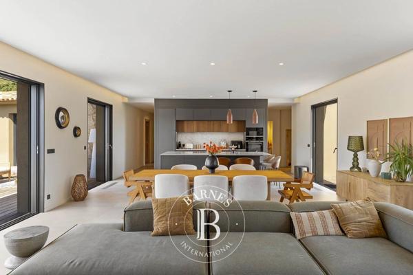 Porto-Vecchio, Villa 4 Chambres -  194 m² à vendre