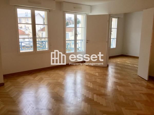 Location Appartement 5 pièces 99 m² - Versailles 78000