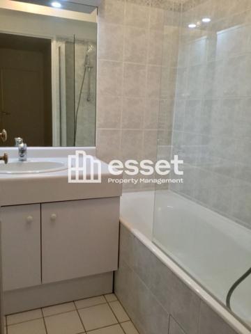 Location Appartement 5 pièces 99 m² - Versailles 78000