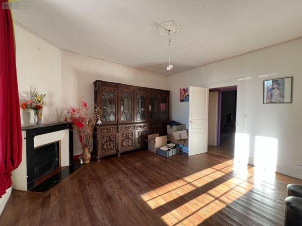 Maison de ville à vendre à Villedieu-sur-Indre dans l'Indre (36320), ref : JA/817   
Centre Ville