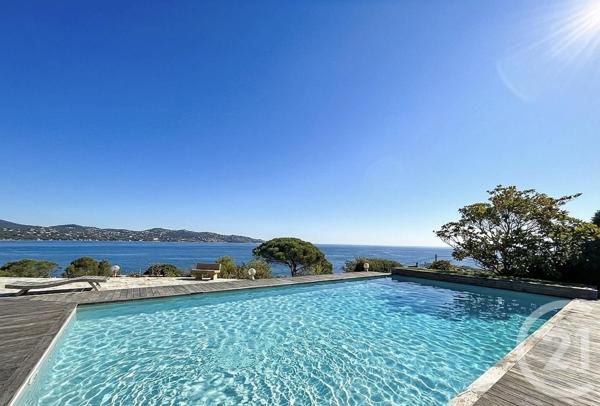 Maison à vendre  10 pièces - 245,26 m2 STE MAXIME - 83