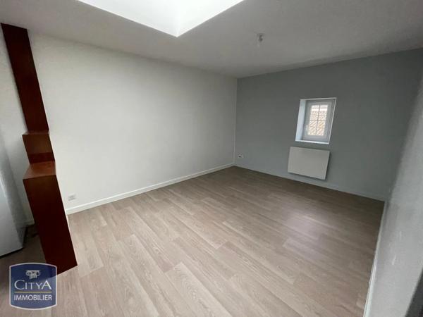 Appartement à louer 2 pièces 37.16m² Angoulême (16000)