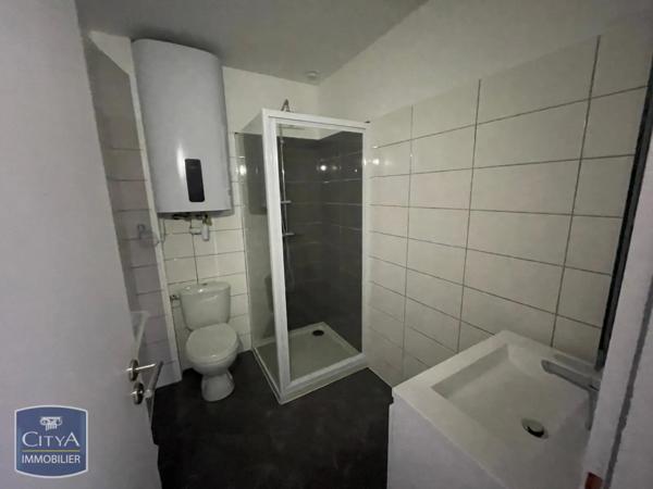 Appartement à louer 2 pièces 37.16m² Angoulême (16000)