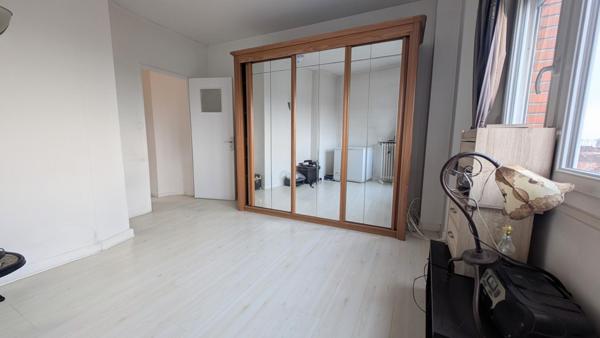 Appartement à ROUBAIX, 59100 - 3 pièces 87m²