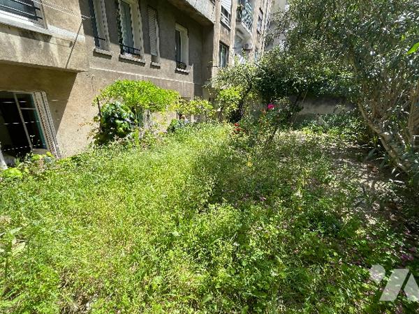 Type 3/4  jardin LA BLANCARDE, surface 74m², jardin 98m² rue ST François DE SALES 13004
